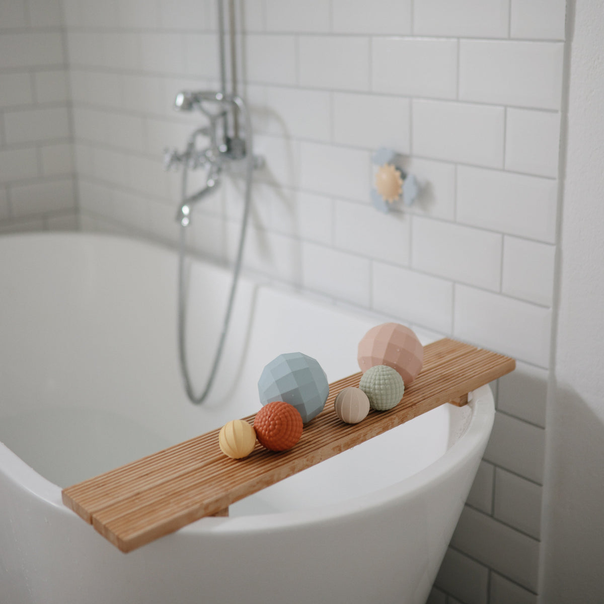 Textured Nesting Sphere Set